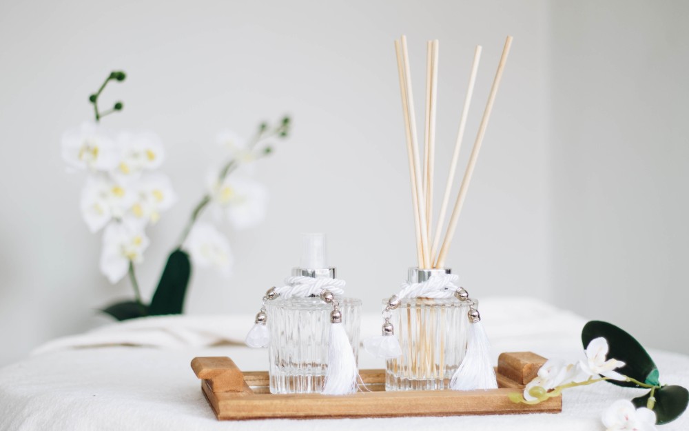 6 Calming Scents to Help You Relax and Unwind